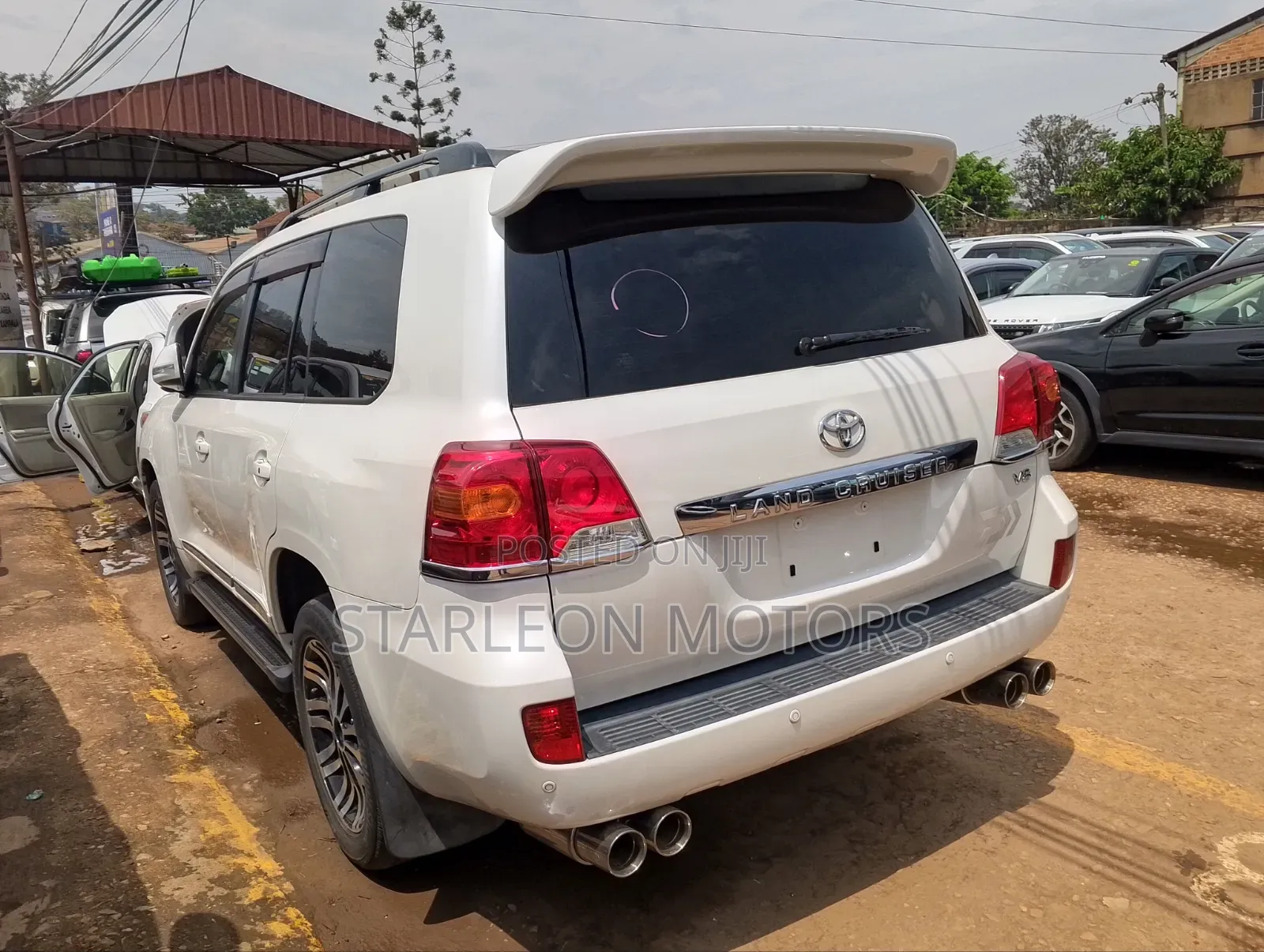 Toyota Land Cruiser 2013 White
