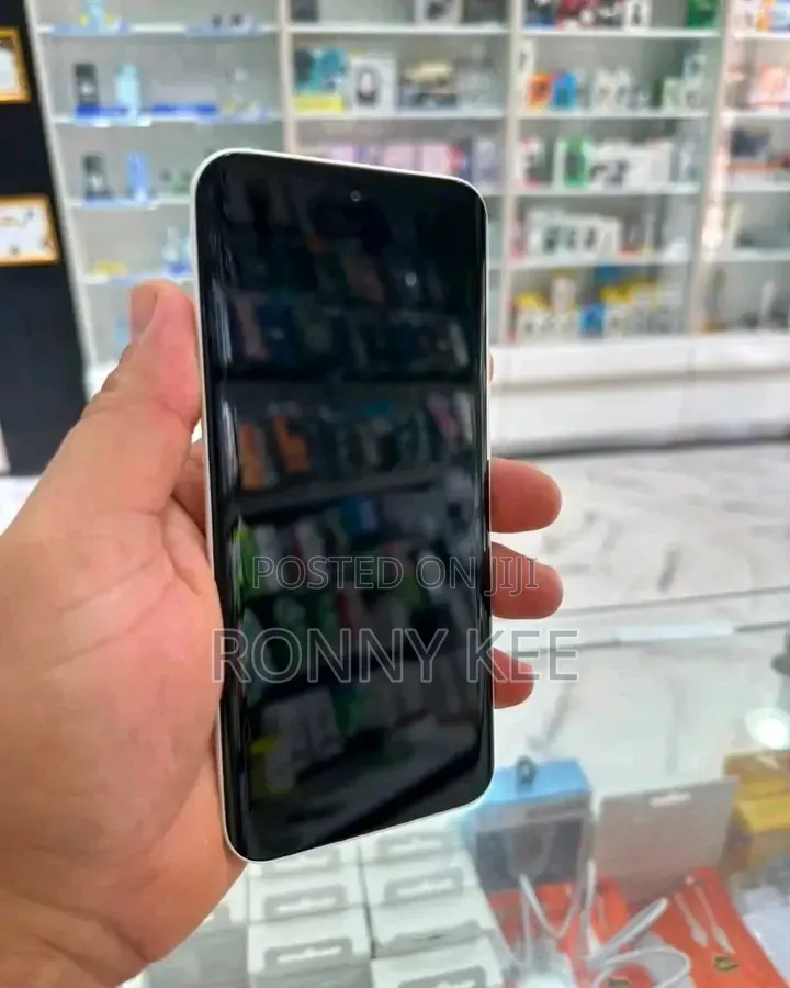 New Tecno Pova Slim 5G 256 GB Silver