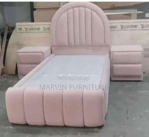 Half Cacao Bed With Marble