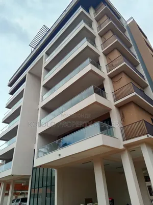 3bdrm Apartment in Condominium, Central Division for sale