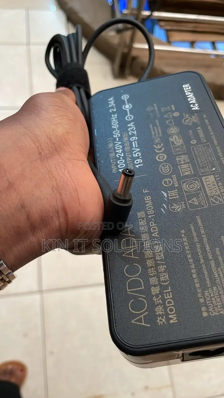 19.5V 9.23A 180W Laptop Charger Compatible With ASUS (5.5 * 2.5mm)