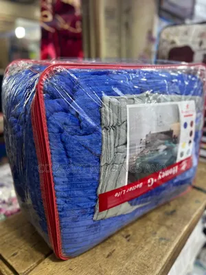 Four Pieces Coral Duvet Blue