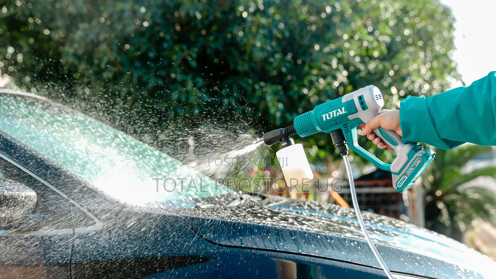 Cordless Pressure Washer