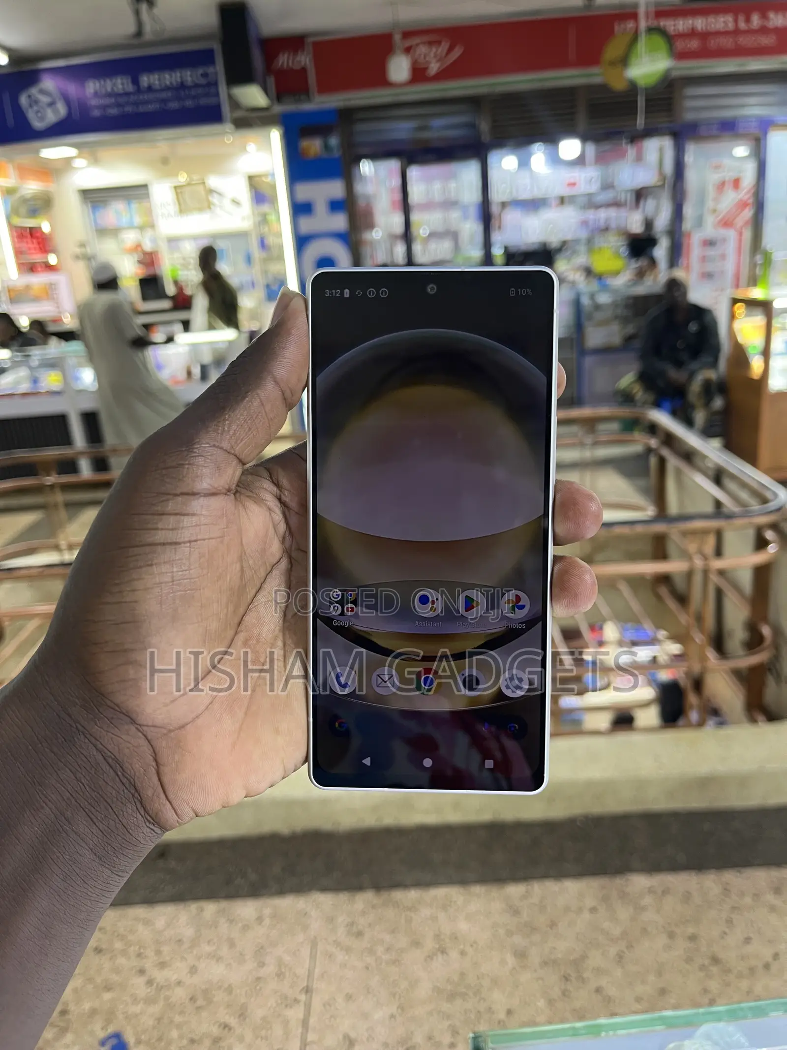 Sharp Aquos R7 256 GB Silver