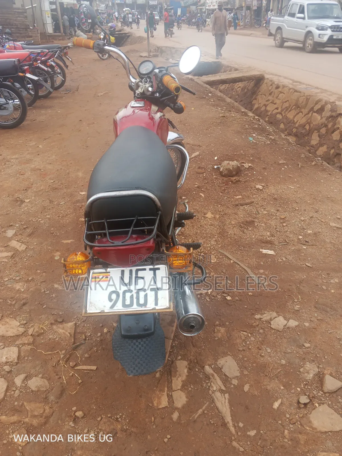 Bajaj Boxer 100 2023 Red