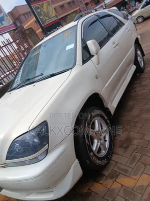 Toyota Harrier 2003 White