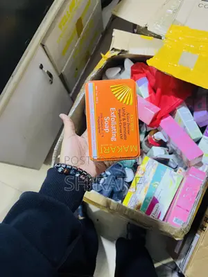 Makari Strong Whitening Soap