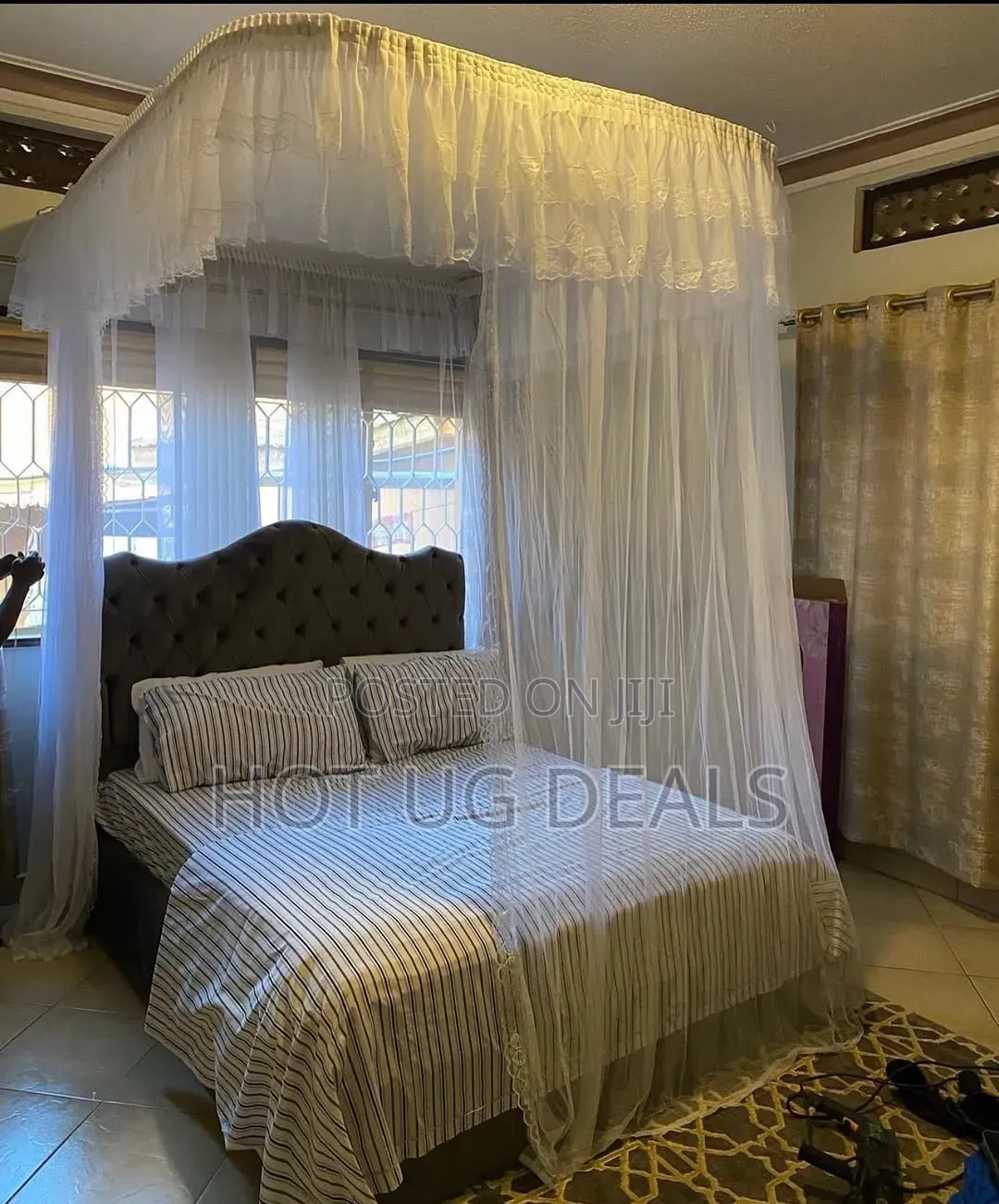 6x6 Luxury Wall Mounted Mosquito Net- White