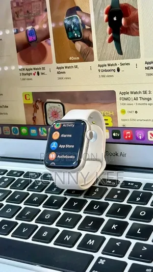 Apple Watch Series 8