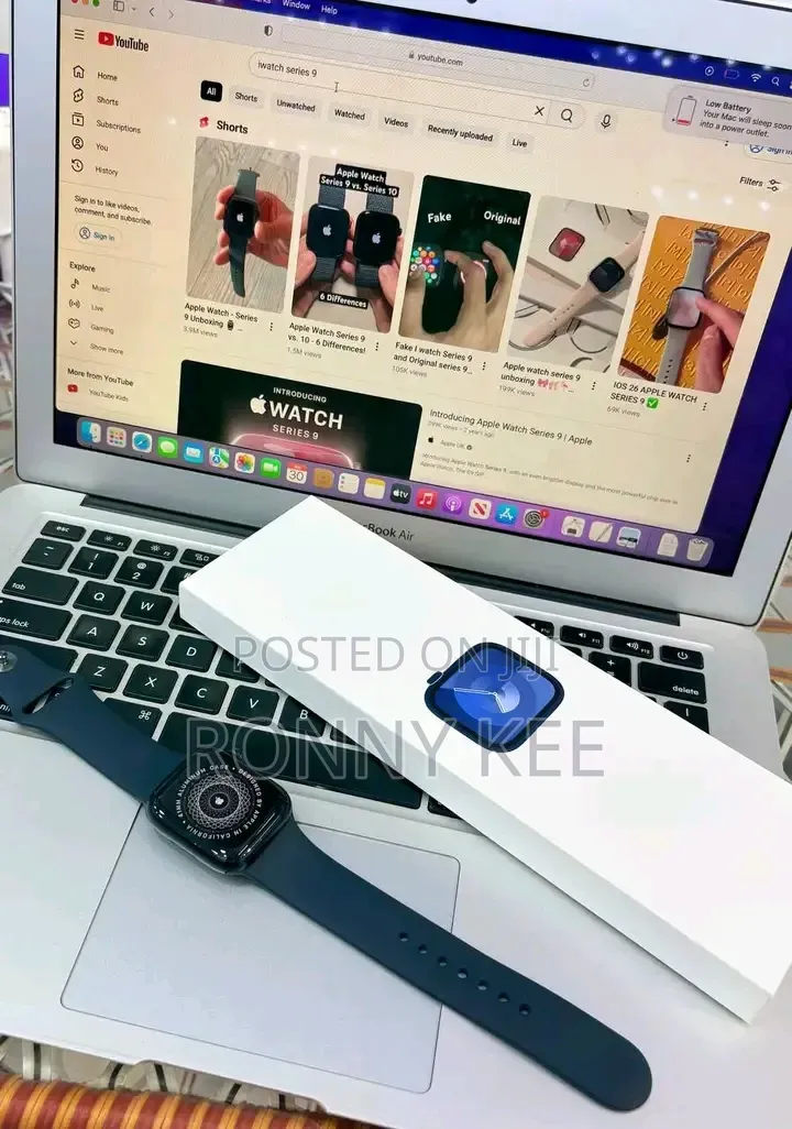 Apple Watch Series 8