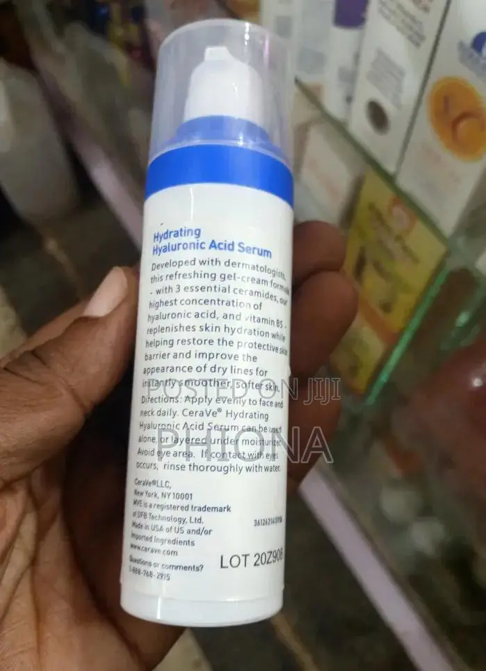 CeraVe Hydrating Hyaluronic Acid Serum