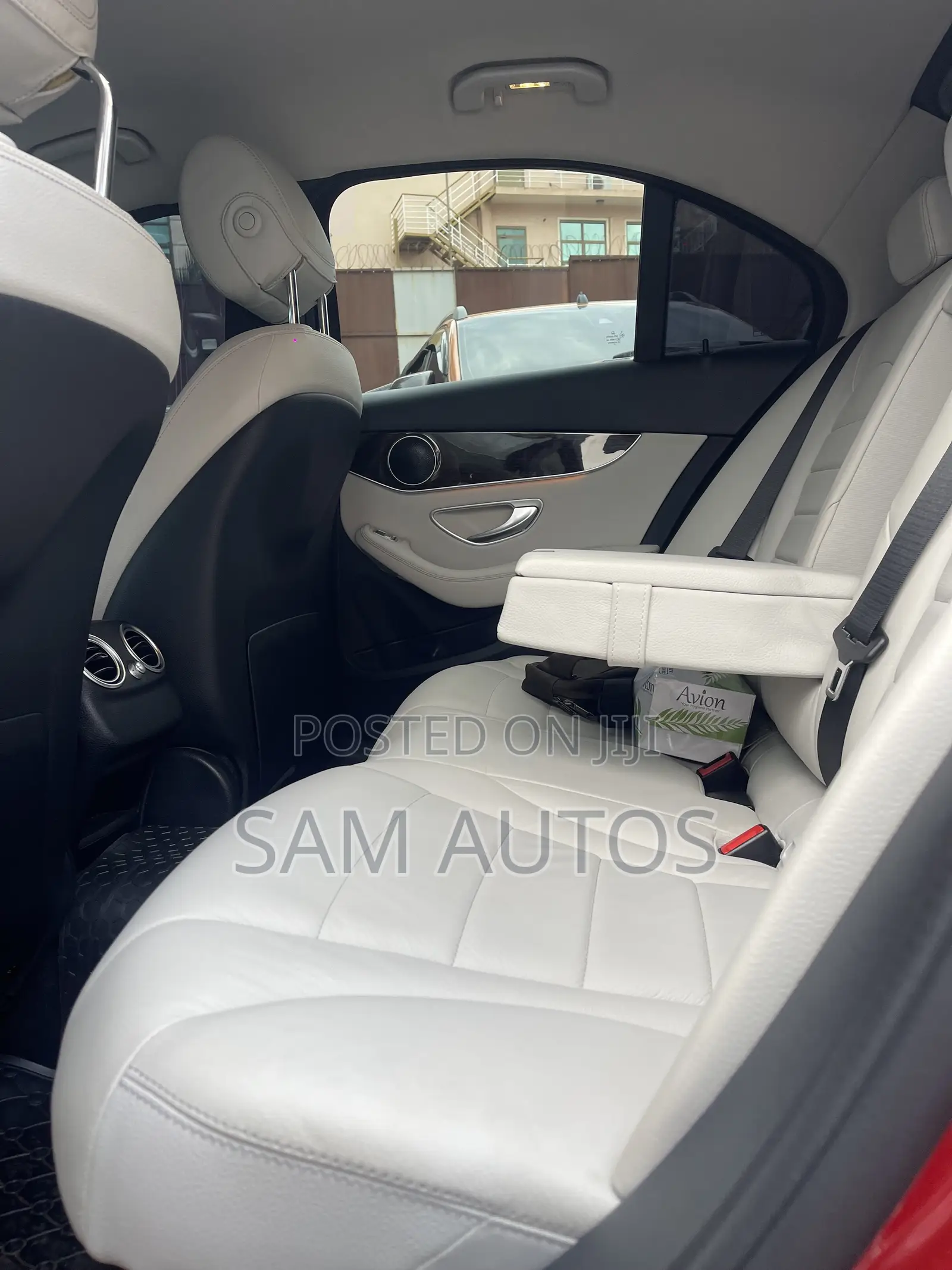 Mercedes-Benz C200 2017 Red