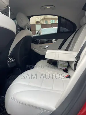 Mercedes-Benz C200 2017 Red