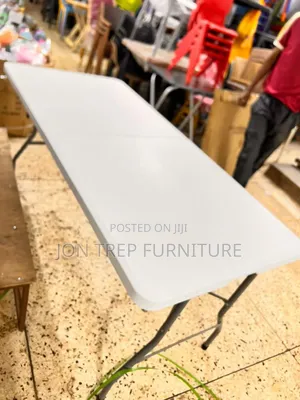 Foldable Round Table