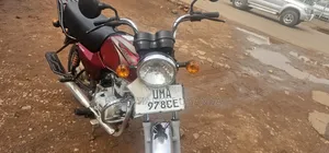 Bajaj Boxer 2026 White