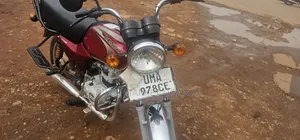 Bajaj Boxer 2026 White