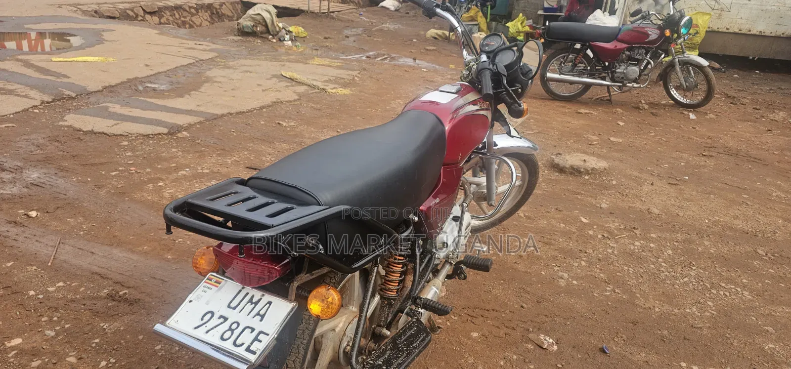 Bajaj Boxer 2026 White
