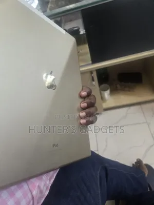 Apple iPad Pro 12.9 (2017) 128 GB Silver