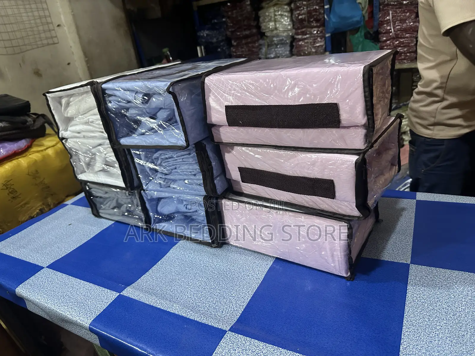 1 Fitted 1 Flat Bedsheet