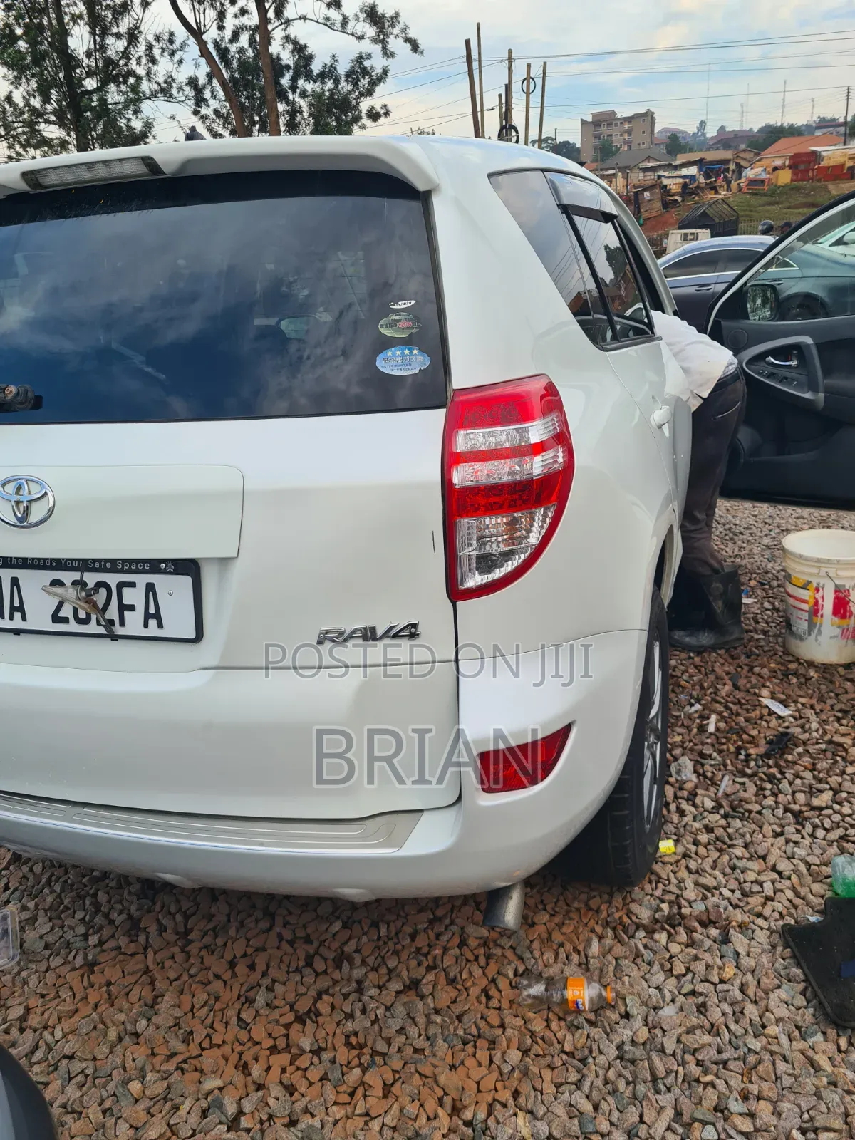 Toyota RAV4 2011 White