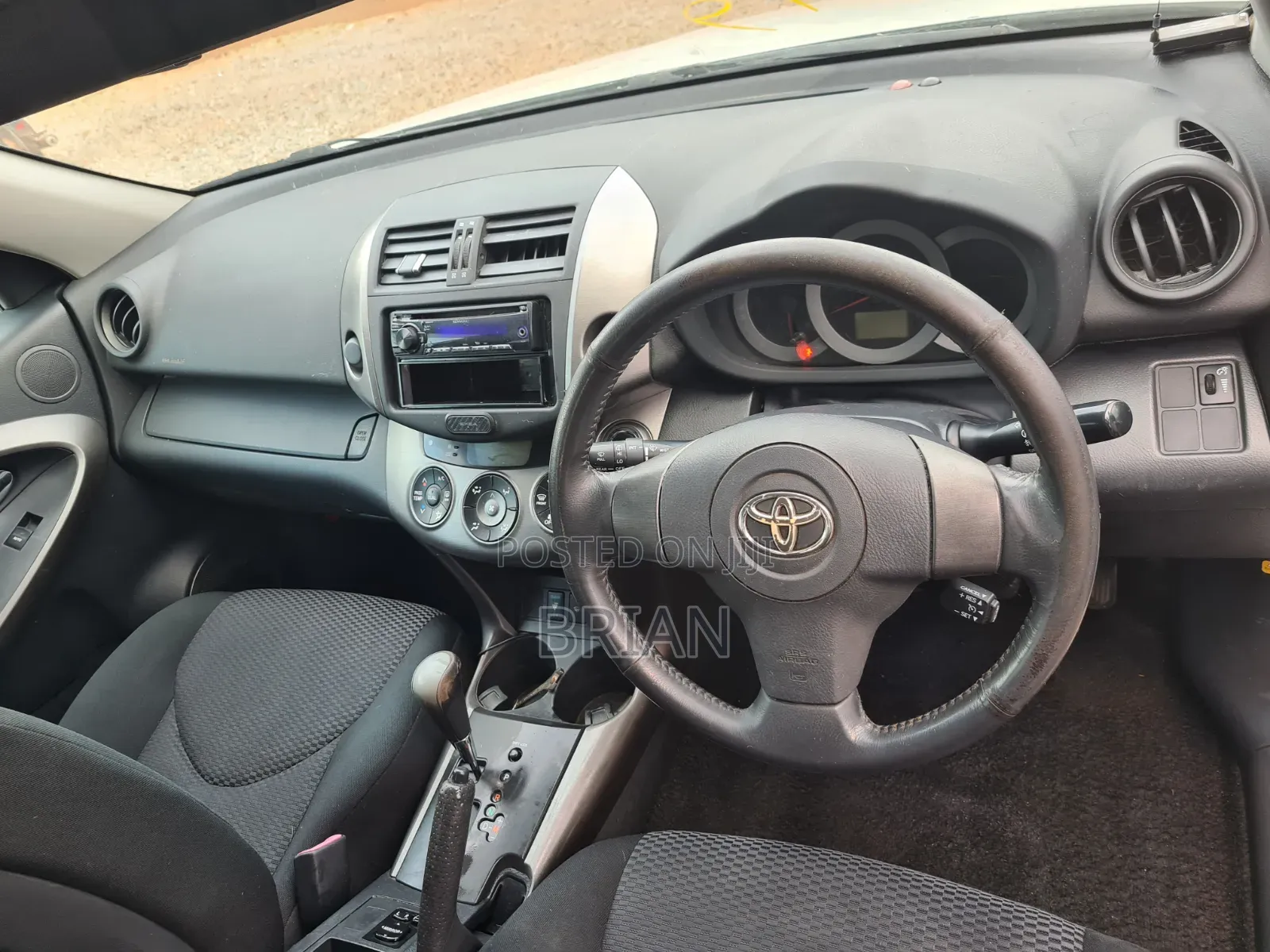 Toyota RAV4 2011 White