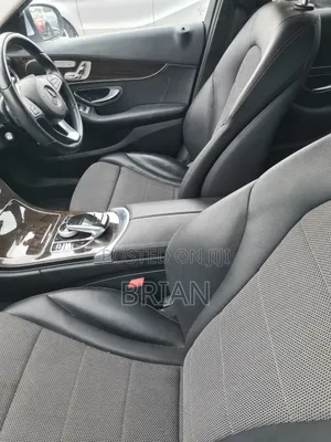 Mercedes-Benz C200 2016 Blue