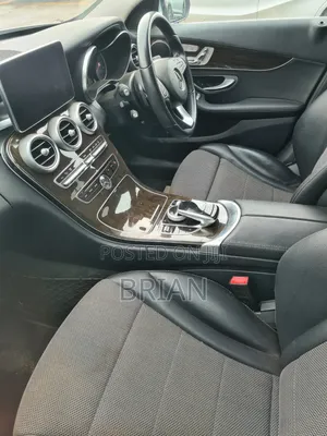 Mercedes-Benz C200 2016 Blue