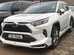 Toyota RAV4 2019 White