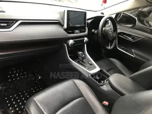 Toyota RAV4 2019 White