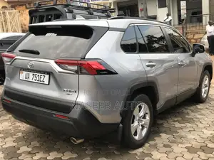 Toyota RAV4 2020 Silver