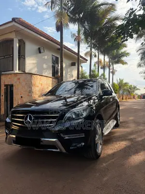 Mercedes-Benz ML 350 - Luxury SUV Rental VIP Hire