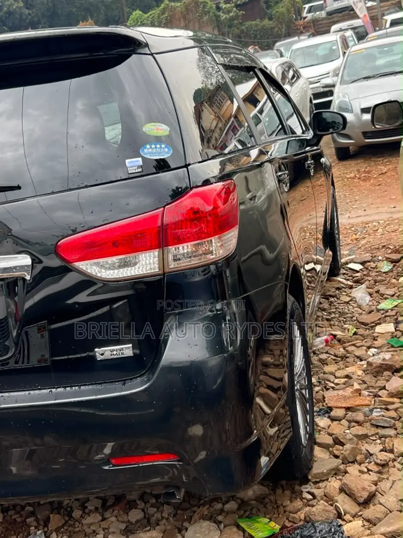 Toyota Wish 2010 Black
