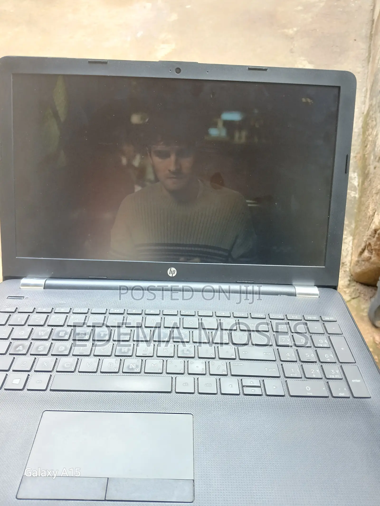 Laptop HP 15 4GB Intel Core i3 SSD 1T