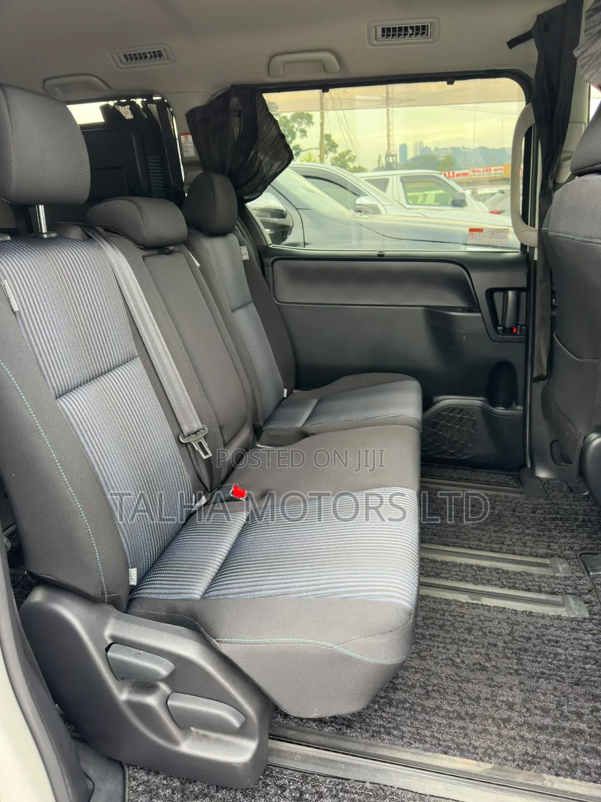 Toyota Noah 2014 White