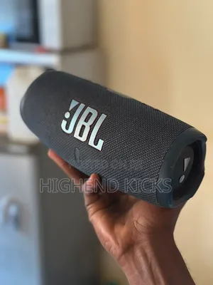 JBL Charge 5