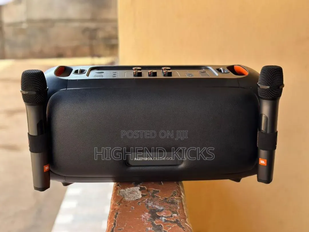JBL PartyBox on the Go