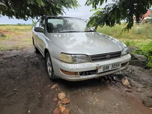 Toyota Corona 1996 White