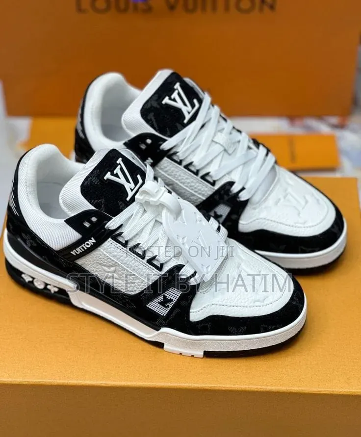 Quick Sneakers