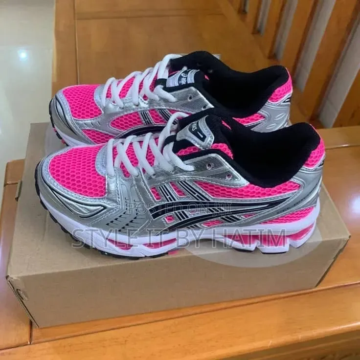 Quick Sneakers