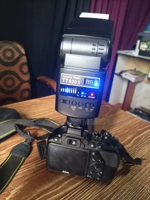 Nikon Camera D3500 With Speed Light for Sale