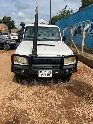 Toyota Land Cruiser 2018 White