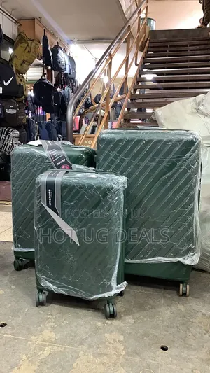 3pcs Set of Waterproof Rubber Suitcases (S,M,L) (Color Varies )