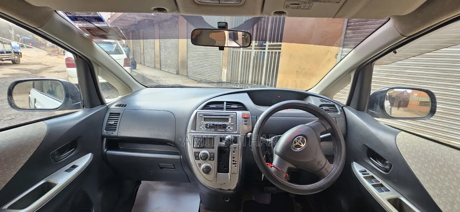 Toyota Ractis 2006 White