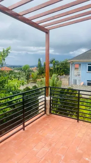 6bdrm Maisonette in Namulanda Ntebe Rd, Central Division for sale