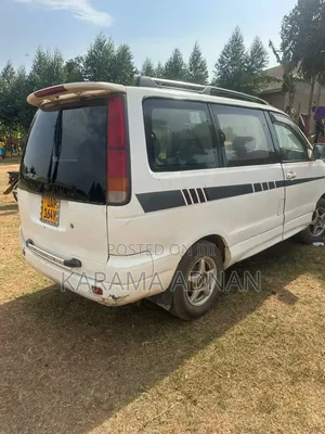 Toyota Noah 2002 White