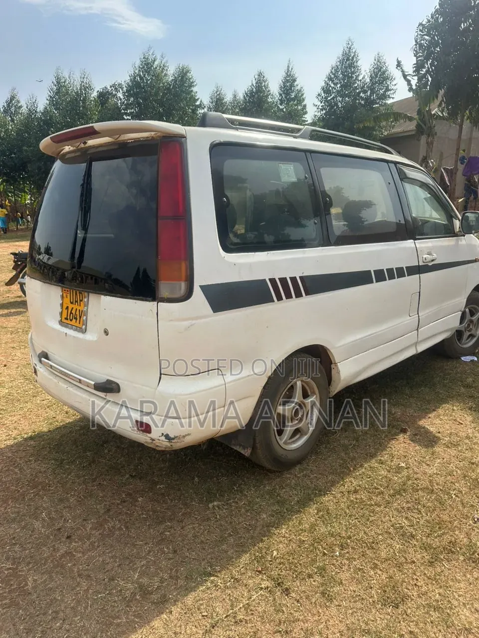 Toyota Noah 2002 White