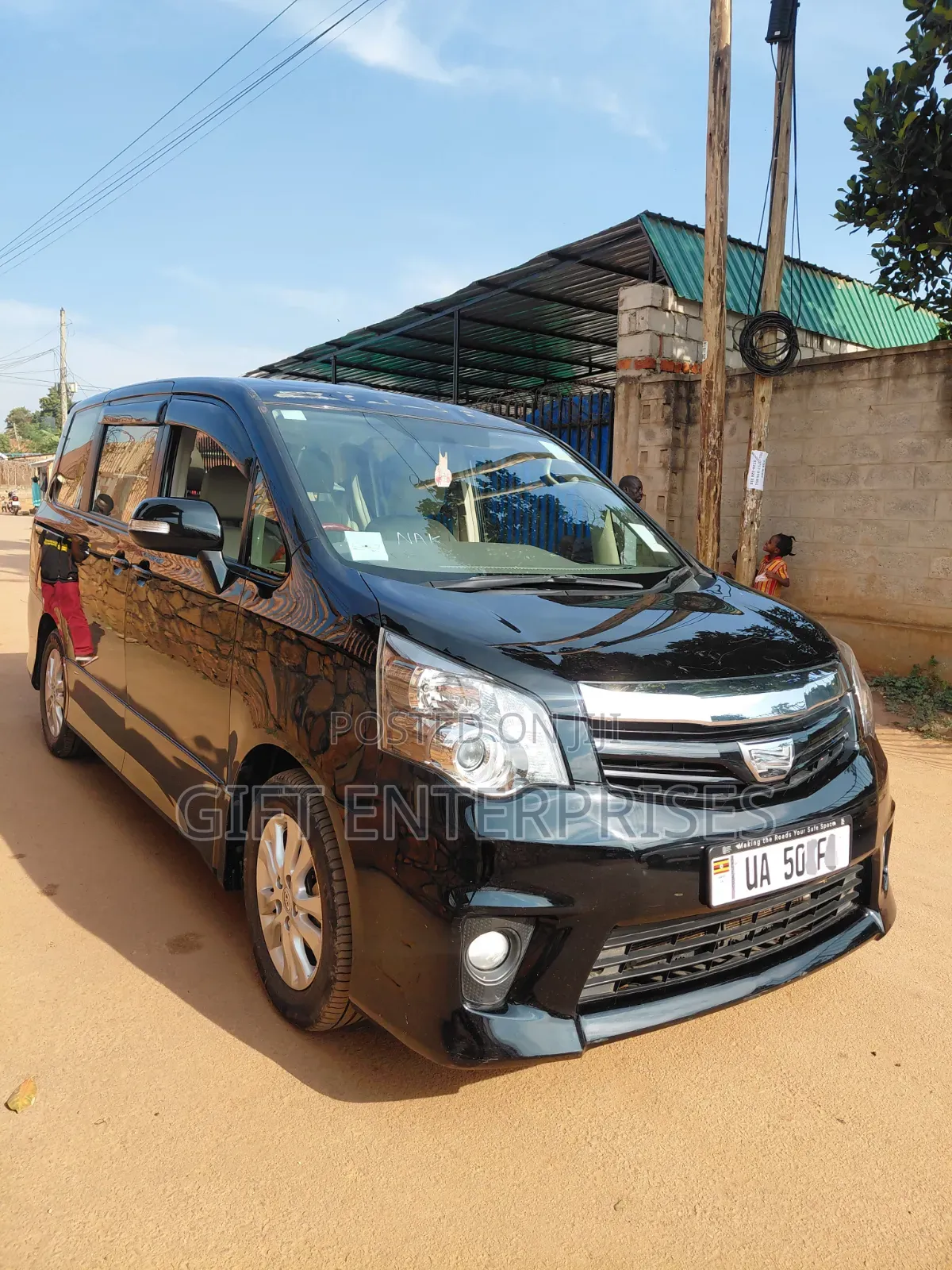 Toyota Noah 2012 Black