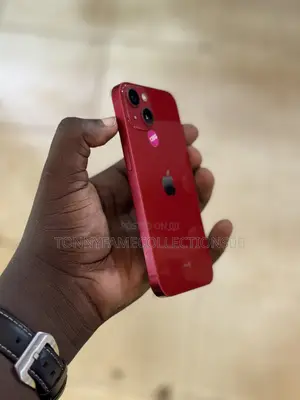 Apple iPhone 13 128 GB Red
