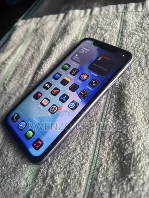 Apple iPhone 11 64 GB Purple