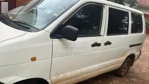 Toyota Noah 2002 White